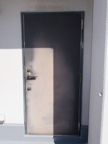 LIXILリシェントとリジェーロαでドアのお取替え